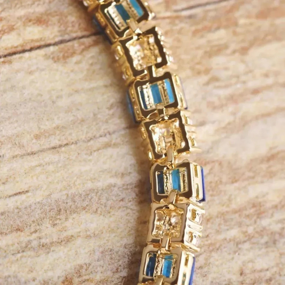 VQ Rhinestones Bracelet - Picture 4 of 5